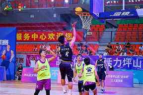 防守反击如何提高效率：抢下球后的第一脚处理
